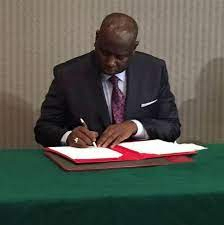 Le maire de Ndiob, Oumar Ba, porté à la tête de l’Association des